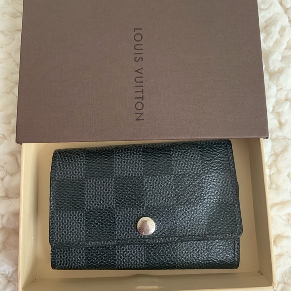 ❤️ Louis Vuitton 6 Key Holder Damier Graphite❤️ - Picture 1 of 8